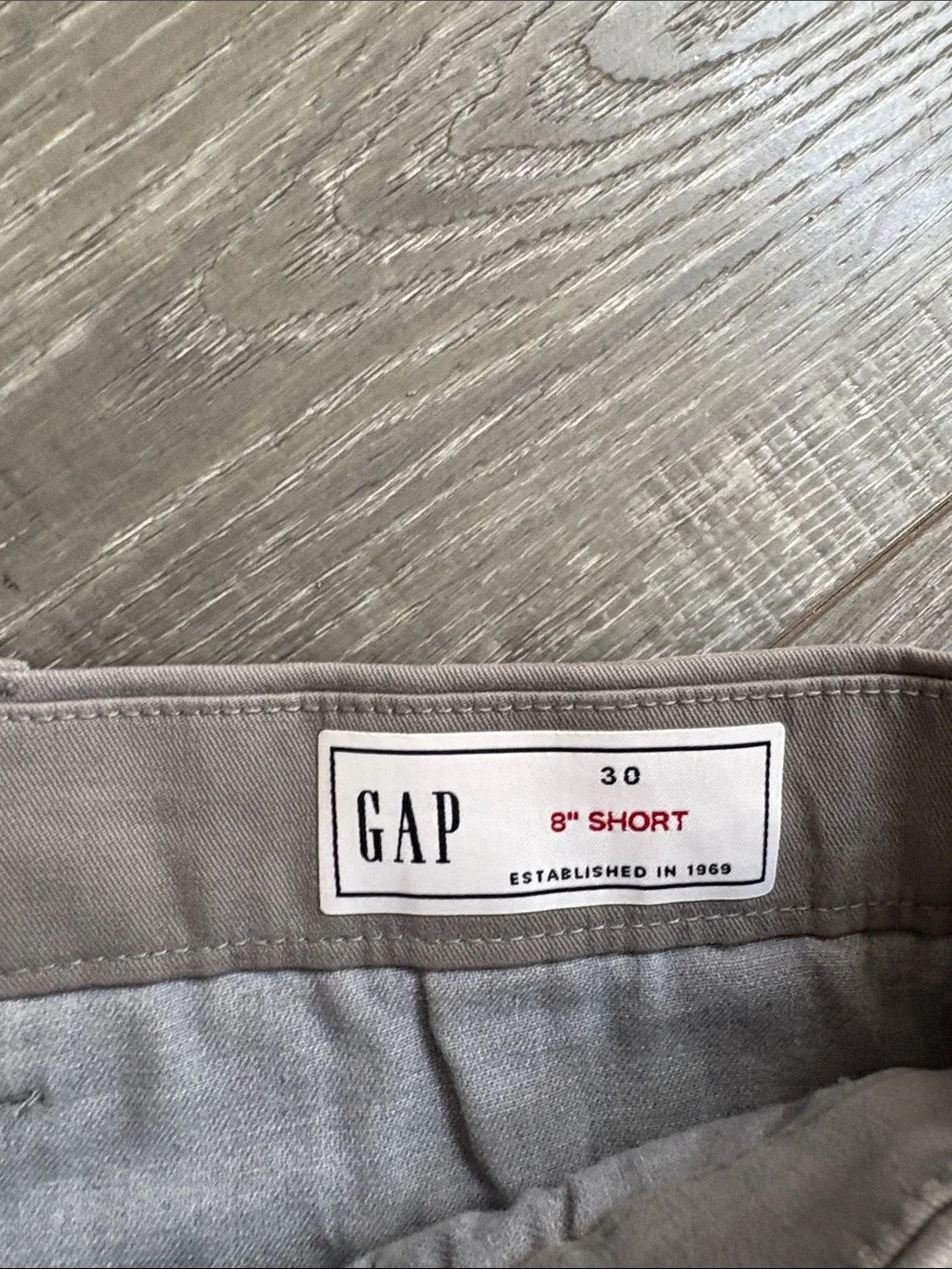 GAP Men's Flat-Front Chino Shorts